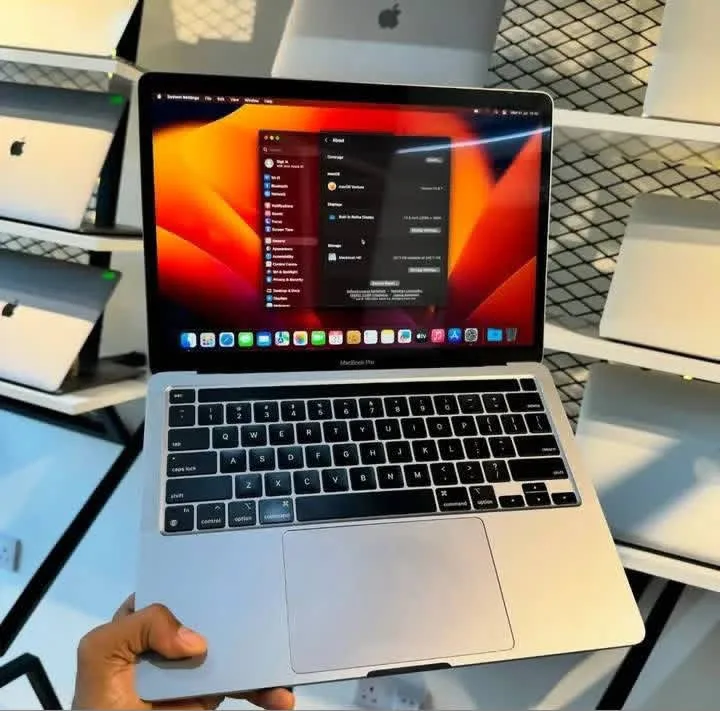 MacBook Pro 2020 i7 ram 32gb