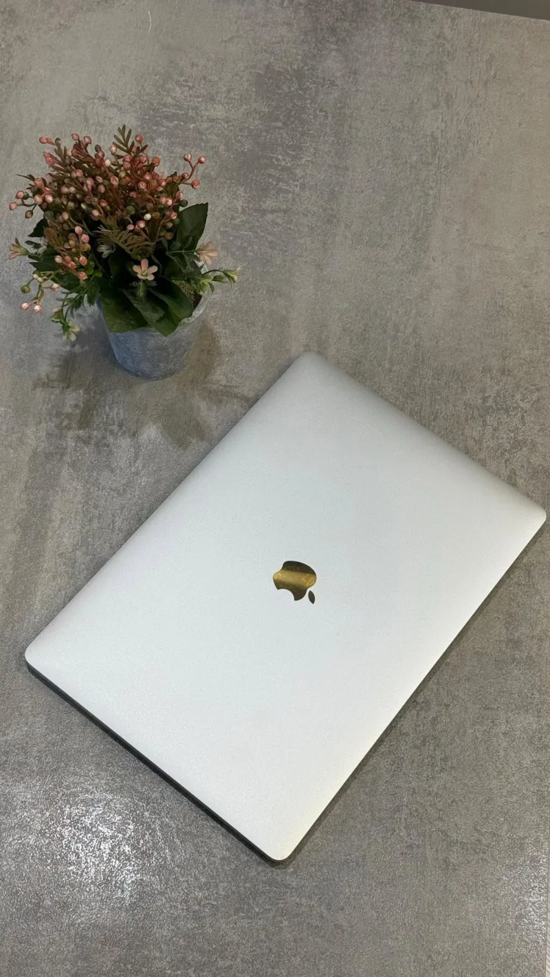 🍏 MACBOOK PRO CORE i9 15 et 16"  2019 avec Ram 32gb— PUISSANCE MAXIMALE POUR LES PROS DE LA CRÉATION ! 🍏
